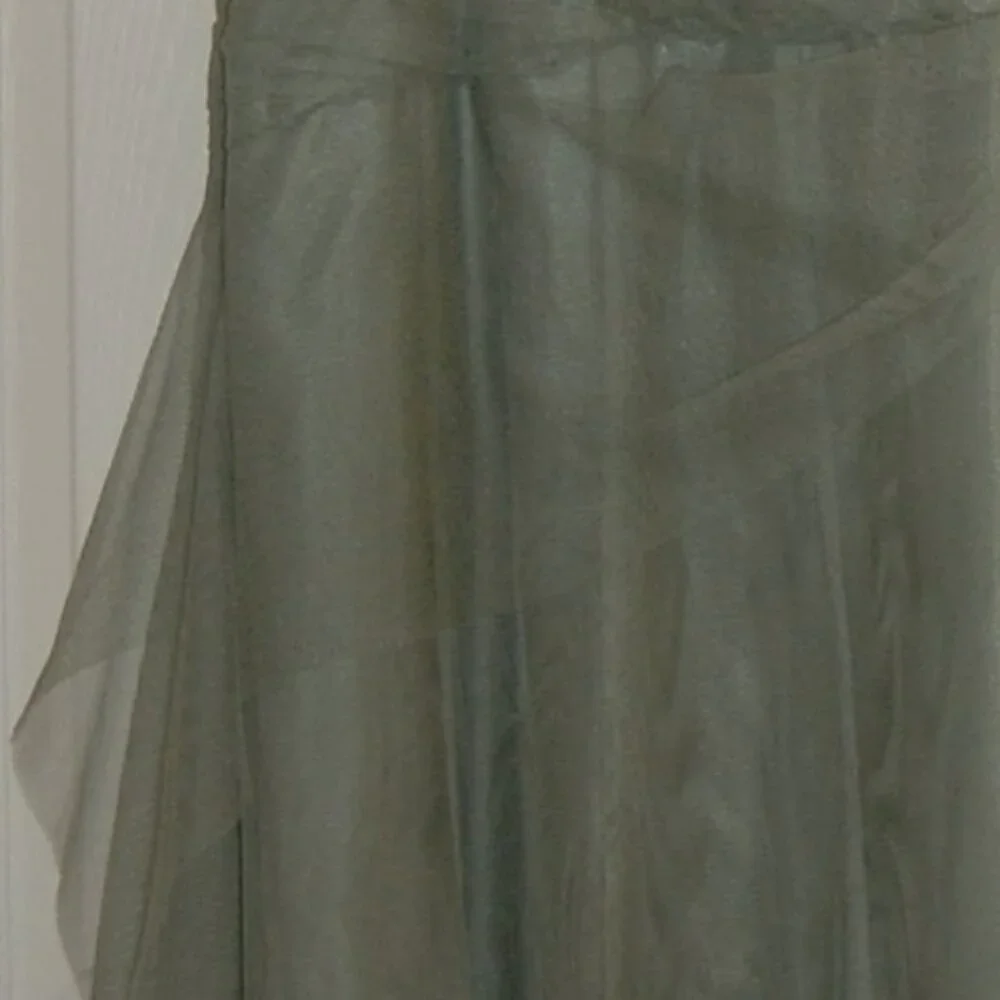 Vera Wang Dress, Women Size 2 Green - Picture 7 of 10